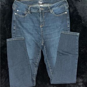 GH Bass skinny jeans.